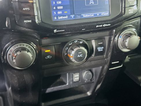 Used 2019 Toyota 4Runner TRD Off-Road Premium image 23