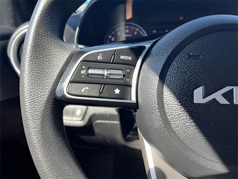 Used 2022 Kia Forte Sedan image 17