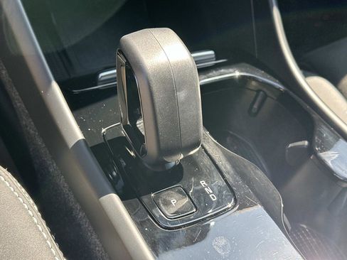 Certified 2023 Volvo XC40 Recharge Ultimate w/ Protection Package Premier image 14