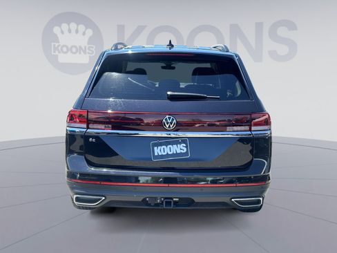 Used 2024 Volkswagen Atlas SE FWD image 15