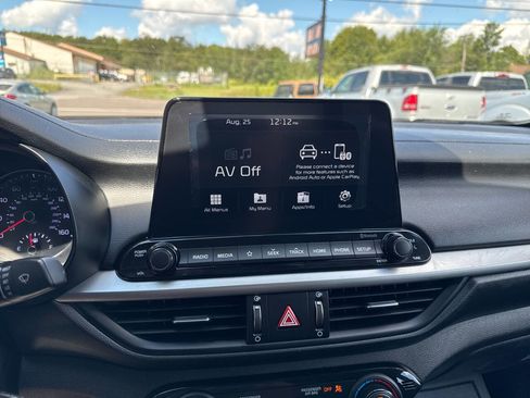 Used 2019 Kia Forte LXS image 23