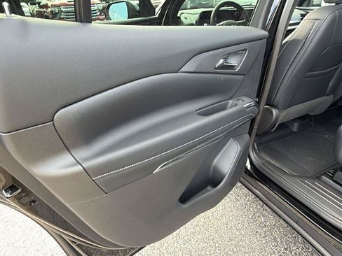 New 2026 Chevrolet Traverse LT w/ Sun and Wheel Package FWD image 16