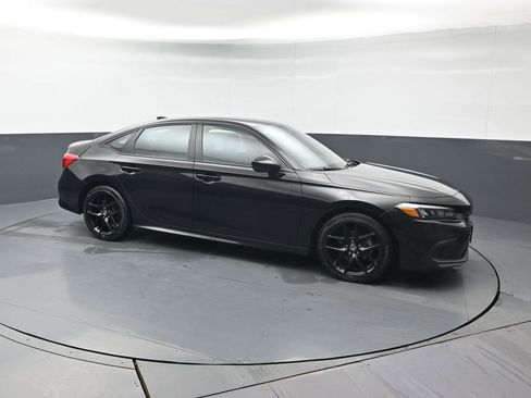 Used 2024 Honda Civic Sport image 10