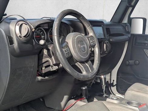 Used 2016 Jeep Wrangler Unlimited Sport w/ Connectivity Group image 2