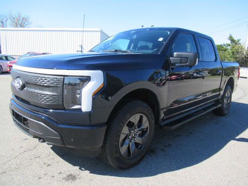 Used 2024 Ford F150 Lightning Flash image 1