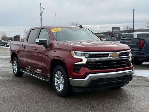 Used 2023 Chevrolet Silverado 1500 LT w/ Z71 Off-Road Package image 4