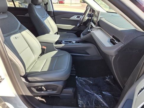 New 2026 Ford Explorer Active w/ Active Comfort Package RWD image 14