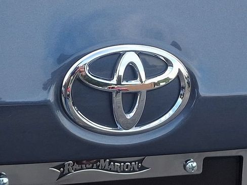 Used 2014 Toyota Corolla LE FWD image 29