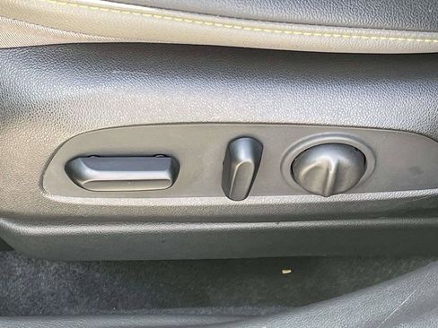 Used 2024 Chevrolet Trax ACTIV w/ Sunroof Package FWD image 14