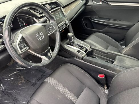 Used 2019 Honda Civic EX image 4