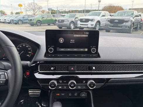 Used 2025 Honda Civic Sport image 28