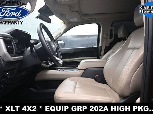 Used 2023 Ford Expedition XLT RWD image 12