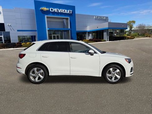 Used 2021 Audi Q3 2.0T Premium w/ Convenience Package image 7