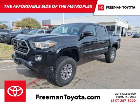 Used 2018 Toyota Tacoma SR5 image 1