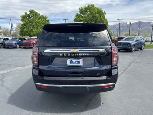 Used 2024 Chevrolet Suburban LT AWD/4WD image 6