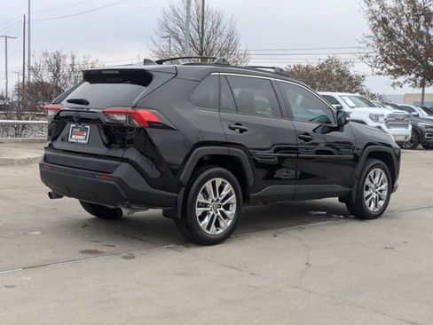 Used 2024 Toyota RAV4 XLE Premium image 6