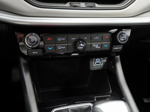 New 2026 Jeep Compass Limited image 23