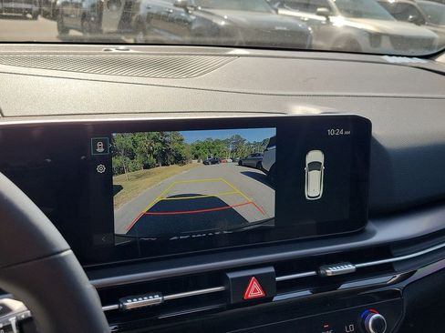 New 2026 Kia Sportage EX FWD image 32