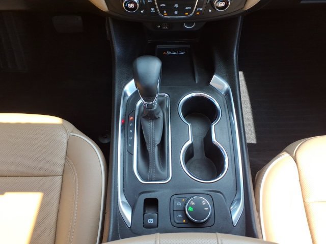 Used 2023 Chevrolet Traverse Premier AWD/4WD image 22