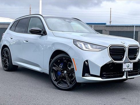 New 2026 BMW X3 M50 w/ Premium Package image 2