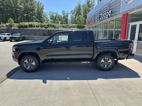 New 2026 Nissan Frontier SV w/ SV Convenience Package AWD/4WD image 2