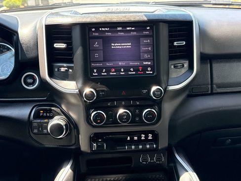 Used 2020 RAM 1500 Big Horn AWD/4WD image 18