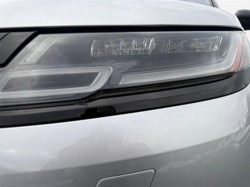 Used 2020 Land Rover Range Rover Velar S image 22
