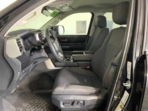 Used 2022 Toyota Tundra SR5 AWD/4WD image 18