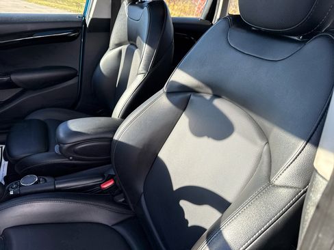 Used 2018 MINI Cooper S image 11