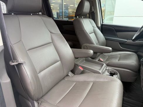 Used 2016 Honda Odyssey Touring image 32