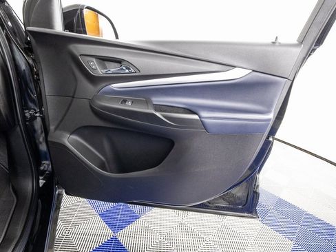 Used 2022 Chevrolet Bolt EUV Premier image 15