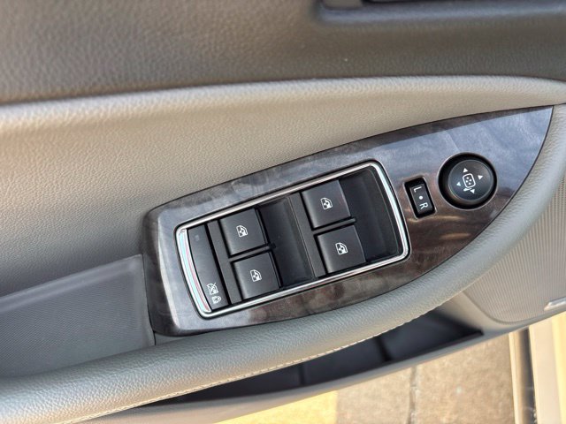 Used 2014 Chevrolet Impala LTZ FWD image 10