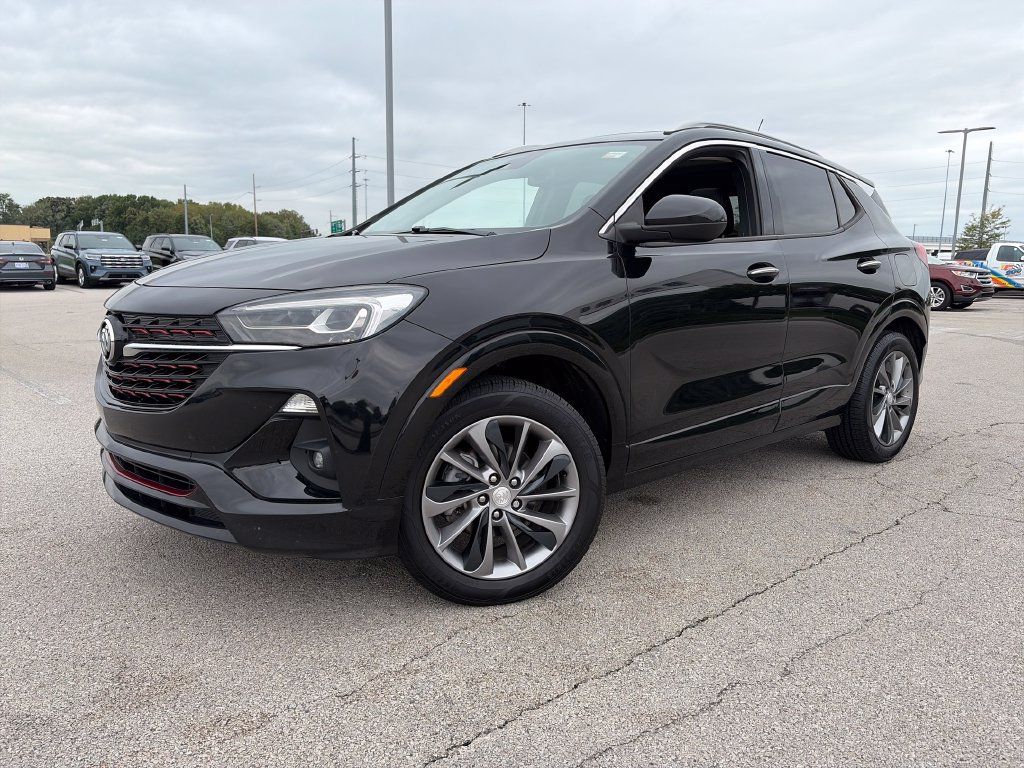 Used 2020 Buick Encore GX Essence w/ Experience Buick Package AWD/4WD image 3