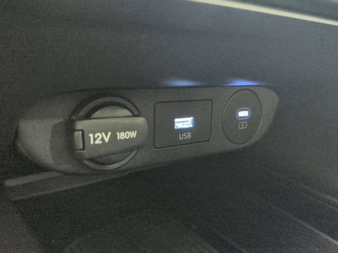 Used 2025 Hyundai Elantra Sport FWD image 24