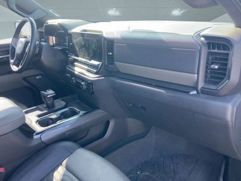 Used 2023 Chevrolet Silverado 1500 ZR2 image 22