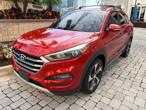 Used 2017 Hyundai Tucson Sport w/ Cargo Package AWD/4WD image 3
