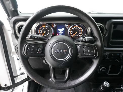 Used 2023 Jeep Wrangler Sport image 17