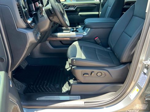 New 2026 Chevrolet Silverado 2500 LTZ w/ LTZ Plus Package AWD/4WD image 18