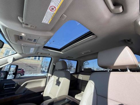 Used 2019 GMC Sierra 3500 SLT image 24