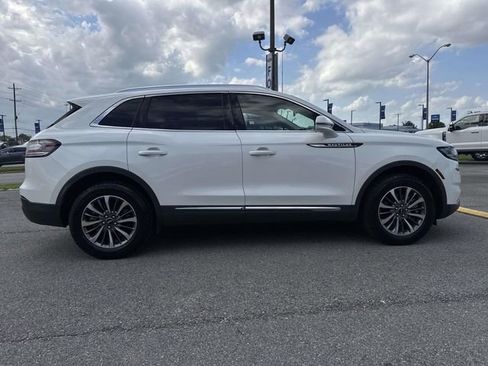 Certified 2023 Lincoln Nautilus AWD w/ Premium Package image 4