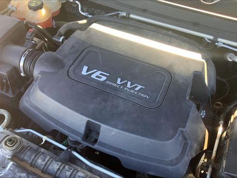 Used 2016 Chevrolet Colorado LT w/ LT Convenience Package image 34