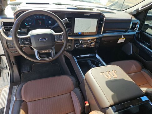 New 2025 Ford F350 King Ranch w/ FX4 Off-Road Package image 16