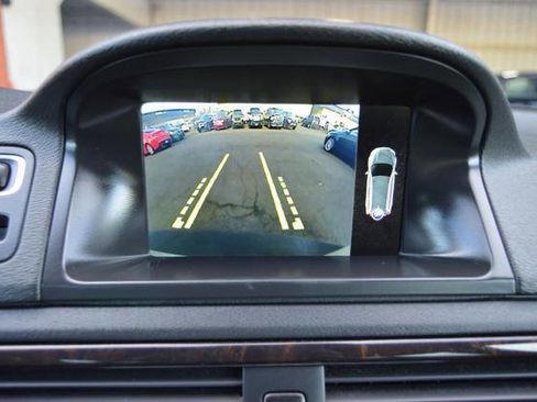 Used 2016 Volvo XC70 T5 Premier w/ Proximity Package image 24