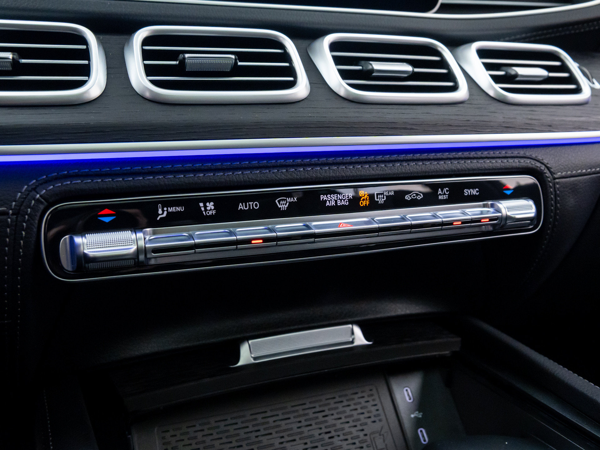New 2026 Mercedes-Benz GLE 53 AMG 4MATIC image 24