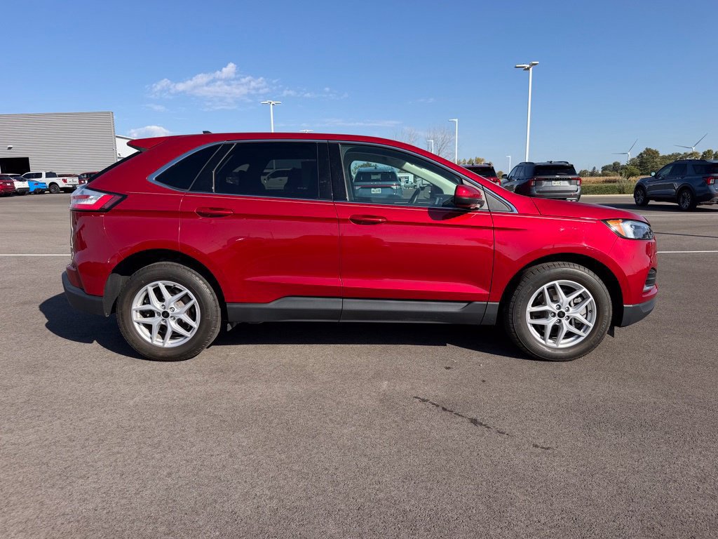 Used 2023 Ford Edge SEL AWD/4WD image 5