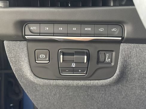 Used 2025 Cadillac Escalade Sport Platinum w/ LPO, Floor Liner Package AWD/4WD image 12