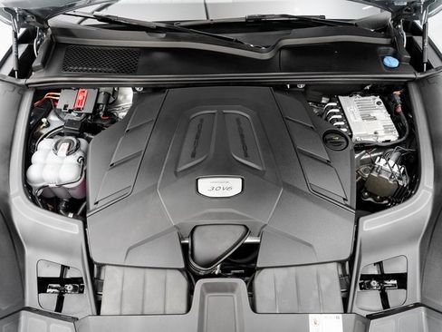 Used 2023 Porsche Cayenne image 29