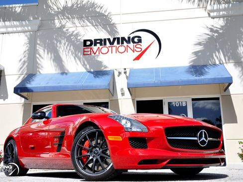 Used 2013 Mercedes-Benz SLS AMG GT Coupe image 9