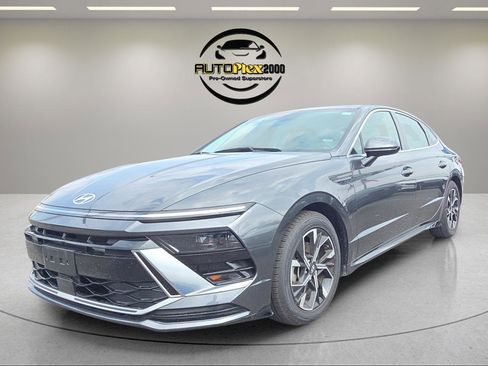 Used 2025 Hyundai Sonata SEL image 3