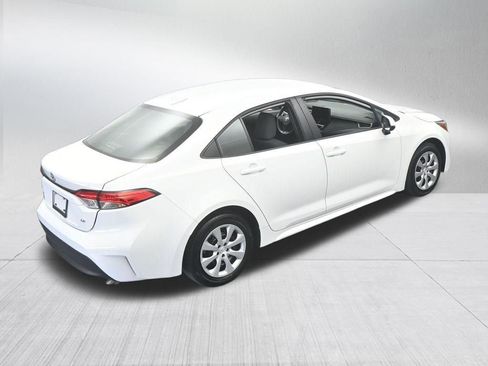 Used 2024 Toyota Corolla LE image 50